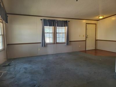Photo 2 of 20 of home located at 1110 Lakeview Road Elgin, IL 60123