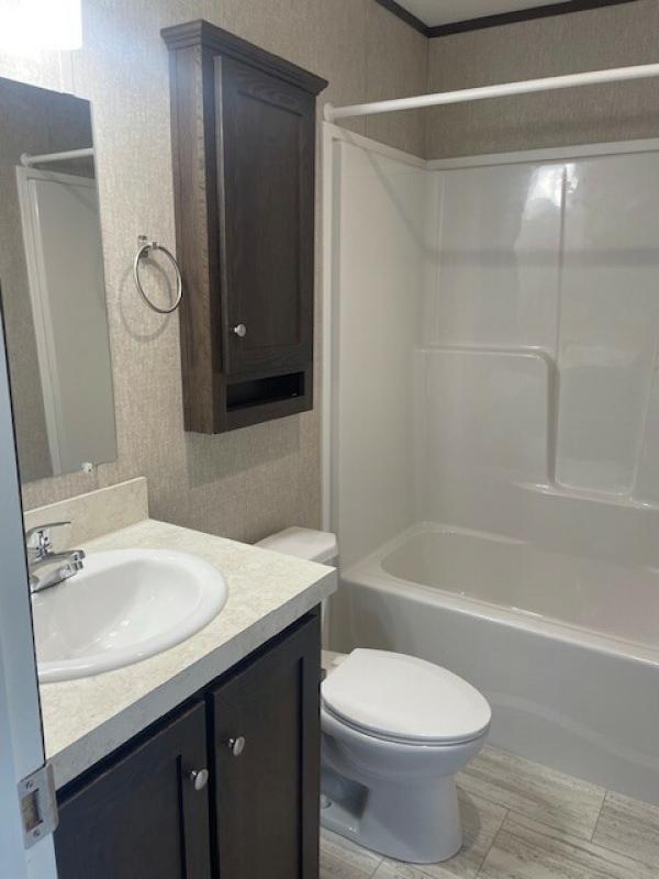 2022 Redman Homes 202 NWS-L-47631  Home