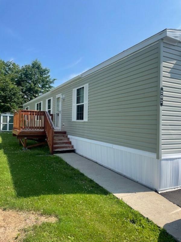 2022 Redman Homes 202 NWS-L-47631  Home