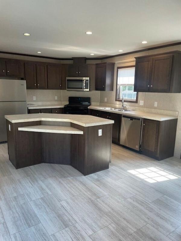 2022 Redman Homes 202 NWS-L-47631  Home