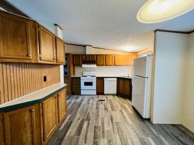 Mobile Home at 4222 Wellington Jackson, MI 49201