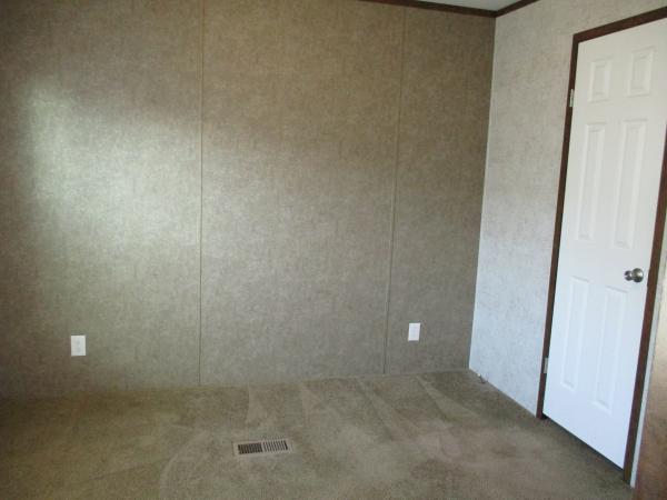 2016 Champion RA1456202 Mobile Home
