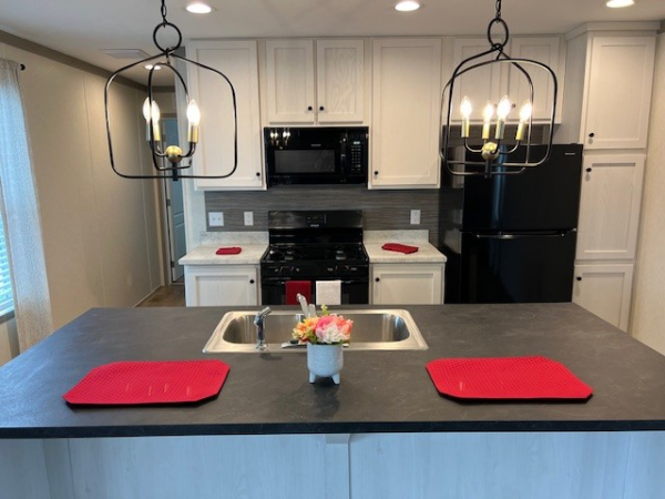 Photo 1 of 2 of home located at 3617 N. Grand Ave E., Lot #79 Springfield, IL 62702