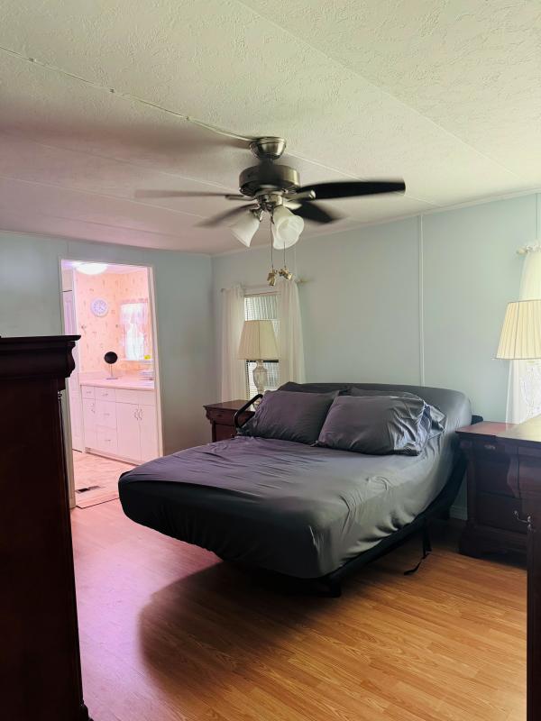 1984 SCHU  Home