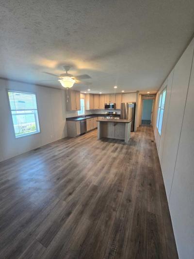 Photo 5 of 15 of home located at 2301 Southwest Oralabor Road #61 Ankeny, IA 50023