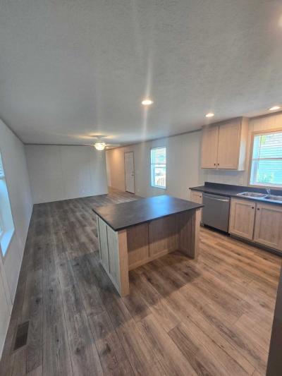 Photo 3 of 15 of home located at 2301 Southwest Oralabor Road #61 Ankeny, IA 50023