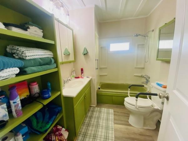 1973 OAKR HS Manufactured Home