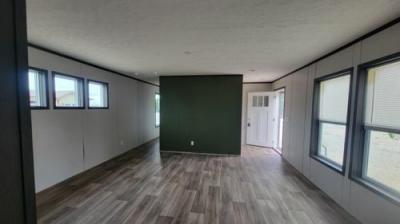 Photo 4 of 13 of home located at 12547 E. Skelly Dr Tulsa, OK 74128