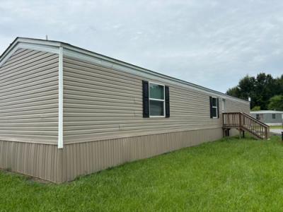 Photo 2 of 16 of home located at 400 Louveteau Rd Trlr 36 Carencro, LA 70520