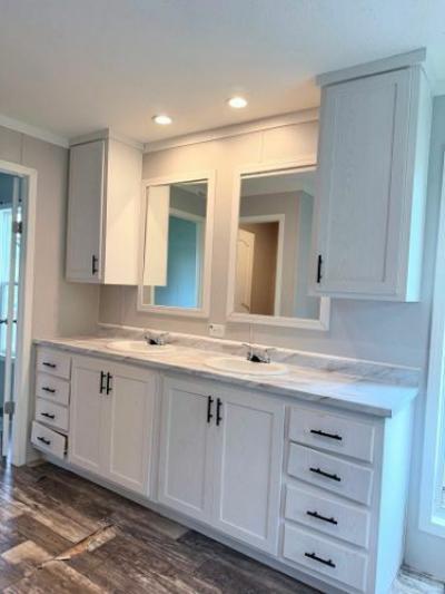 Photo 4 of 13 of home located at 145 Kliner Rd Des Allemands, LA 70030