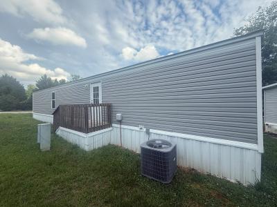 Photo 3 of 15 of home located at 43 Sutherland Ln SW Conyers, GA 30012
