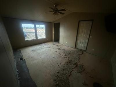 Photo 5 of 10 of home located at 239 Dawn Dr Fritch, TX 79036
