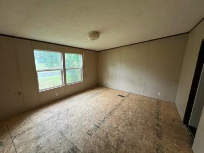 Photo 2 of 14 of home located at 405 E Hoyle St Hazen, AR 72064