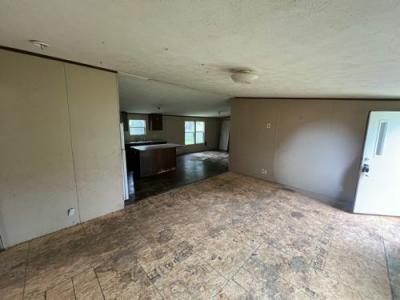 Photo 3 of 14 of home located at 405 E Hoyle St Hazen, AR 72064