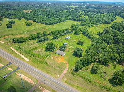 Photo 5 of 32 of home located at 15900 State Highway 39 Lexington, OK 73051