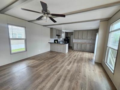 Photo 4 of 14 of home located at 4701 Anderson Rd Trlr 390 Houston, TX 77053