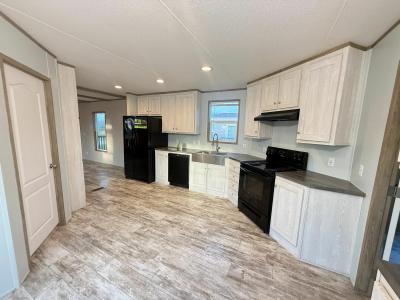Photo 5 of 12 of home located at 8010 Thompson Rd Lot 8 Highlands, TX 77562