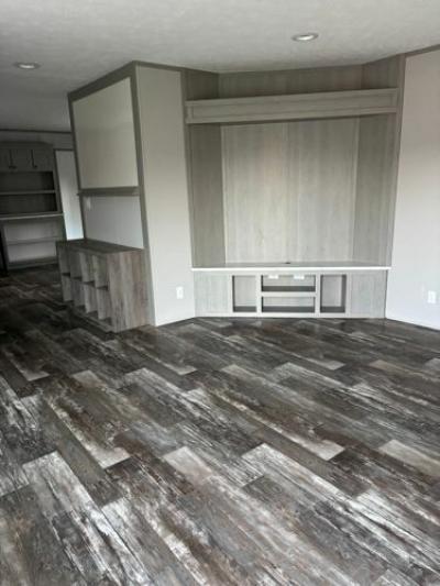 Photo 3 of 10 of home located at 5135 Flemingsburg Rd Morehead, KY 40351