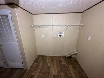 Photo 5 of 16 of home located at 655 E Interstate 10 Seguin, TX 78155