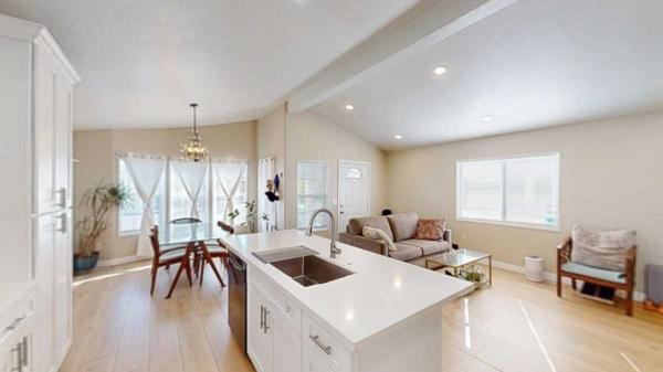 2005 Hallmark Better Than NEW Manufactured Home