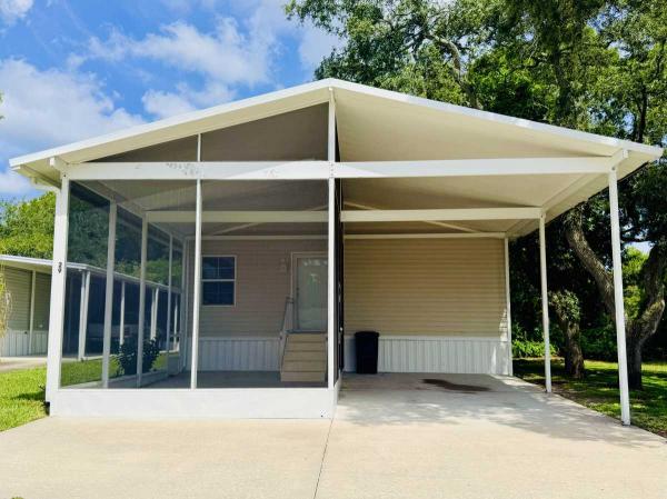 2005 FRAI Mobile Home For Sale