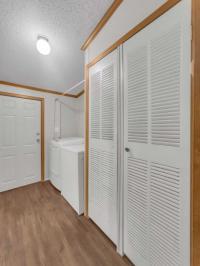 1995 Dutch Park Manufactured Home