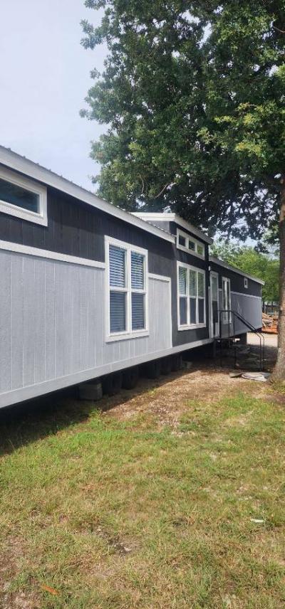 Mobile Home at Apple Mobile Home Express Inc. 2416 N Highway 175 Seagoville, TX 75159