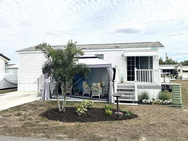 2010 Park Manufactured Home