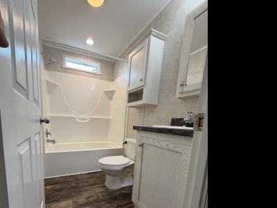Photo 4 of 9 of home located at 1945 Knollwood Bend Ypsilanti, MI 48198