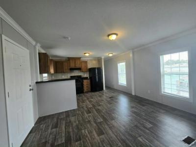 Photo 4 of 9 of home located at 4000 24th St N Unit 554 Saint Petersburg, FL 33714