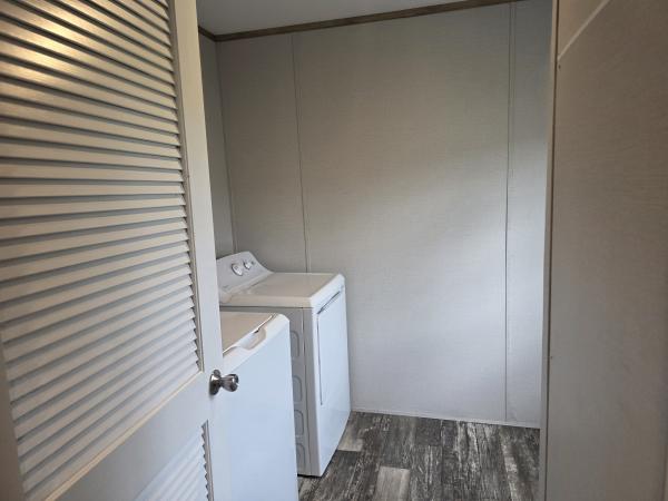 2022 REDMAN 12RM2852B Mobile Home