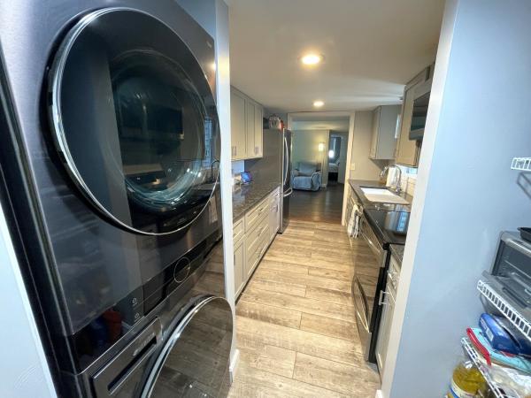 1974 Moduline 4-2253 Mobile Home