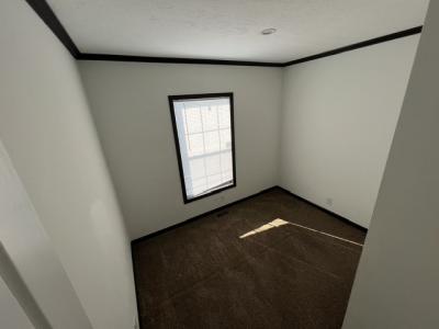 Photo 4 of 8 of home located at 7824 Kimberly Newport, MI 48166