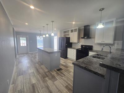 Photo 4 of 12 of home located at 194 Dew Drop Cove Kyle, TX 78640