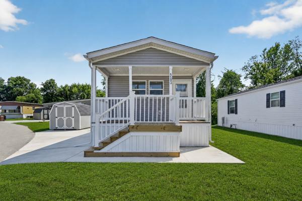 2026 Skyline 47 33  C826  Home
