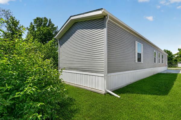 2026 Skyline 47 33  C826  Home