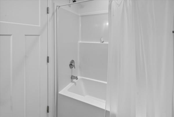 2026 Skyline 47 33  C826  Home