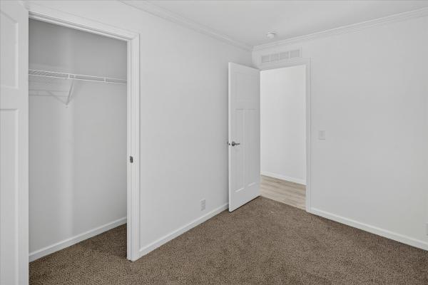 2026 Skyline 47 33  C826  Home