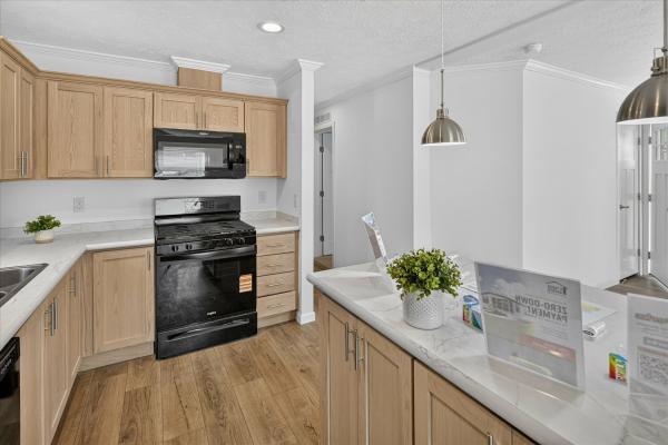 2026 SKYLINE 53 80 D338  Home