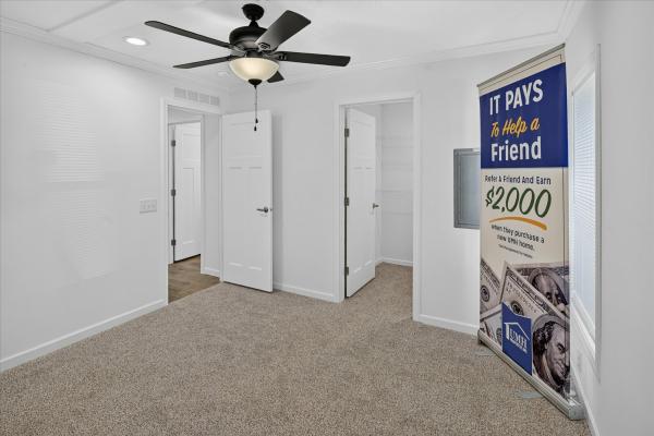 2026 SKYLINE 53 80 D338  Home