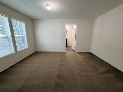 Photo 4 of 8 of home located at 14538 Dogwood Court Grand Haven, MI 49417