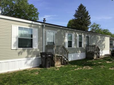 Photo 2 of 3 of home located at 525 Bellewood SE Kentwood, MI 49548