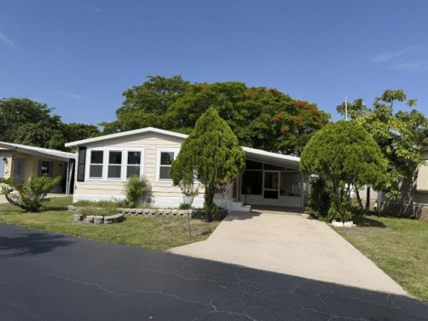 1983 PARK Mobile Home