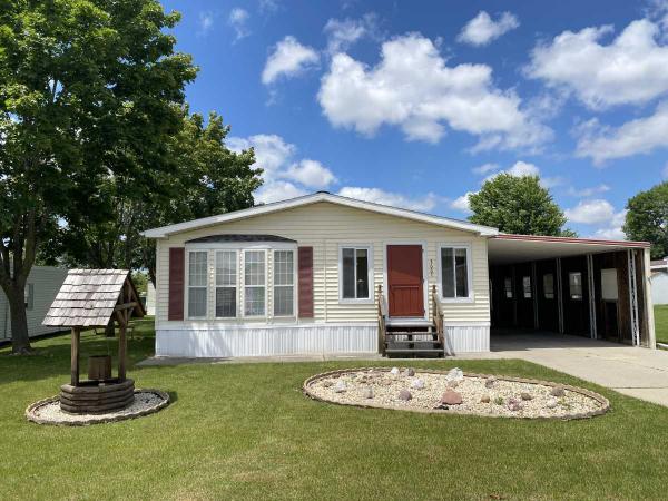 Photo 3 of 2 of home located at 4667 Berrywood Dr Saginaw, MI 48603