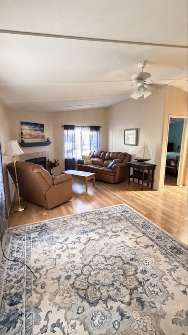 1999 Fleetwood Manufactured Home
