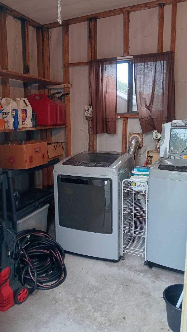1989 Mobile Home