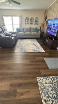 1989 Barrington Manufactured Home