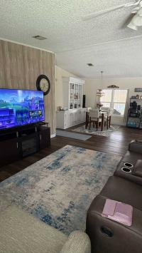 1989 Barrington Manufactured Home