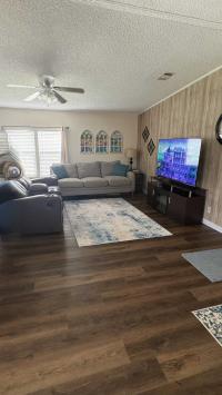 1989 Barrington Manufactured Home