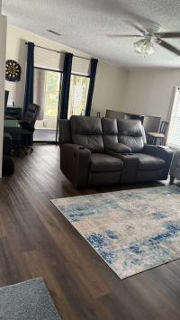 1989 Barrington Manufactured Home